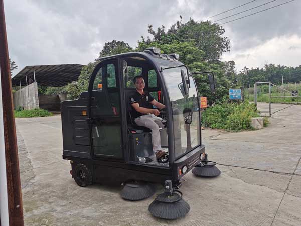 小区路面清扫车